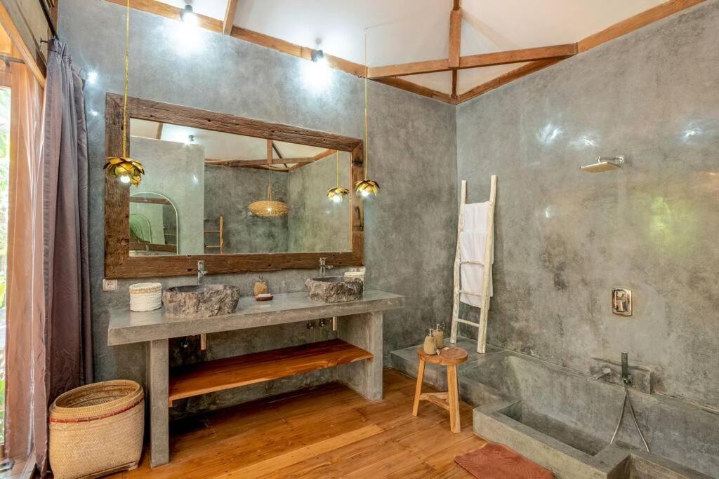 Secret River Villa - Luxury Villa 5 Bedrooms - Kerobokan - Canggu Extérieur photo